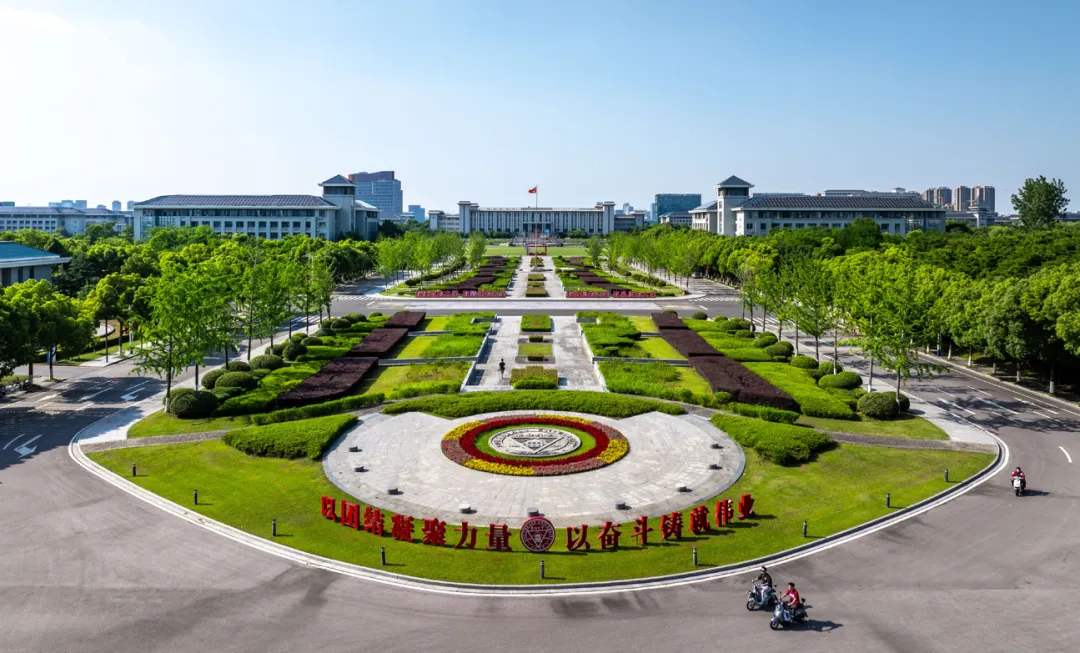 东南大学校园全景图.jpg
